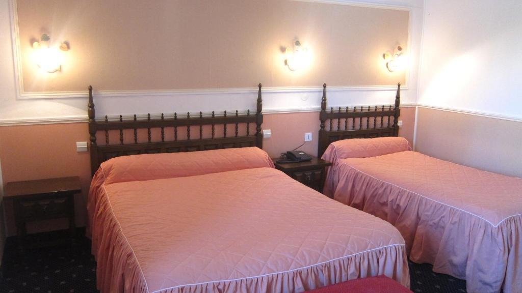Hotel Les Barnieres Guillestre Esterno foto
