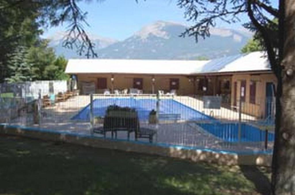 Hotel Les Barnieres Guillestre Esterno foto