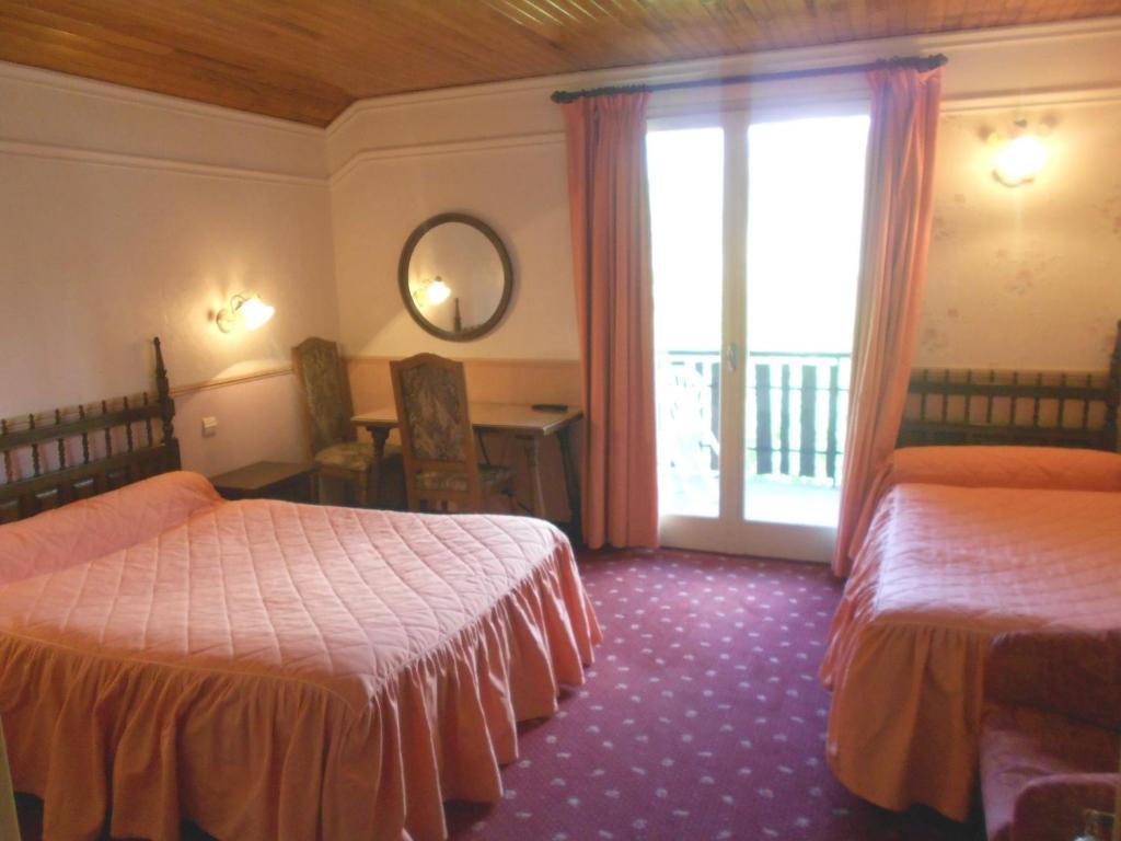 Hotel Les Barnieres Guillestre Camera foto