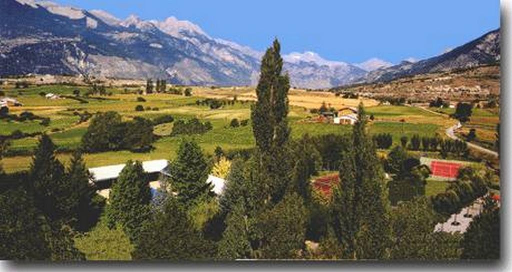 Hotel Les Barnieres Guillestre Esterno foto