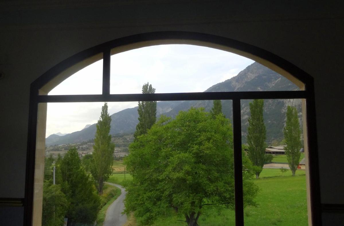 Hotel Les Barnieres Guillestre Esterno foto